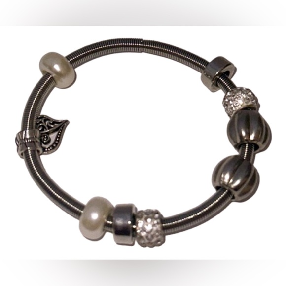 Silver beaded charm bracelet stretch Band - Picture 2 of 2